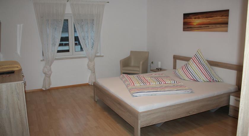 Appartements-Steinkirchner Straubing Phòng bức ảnh
