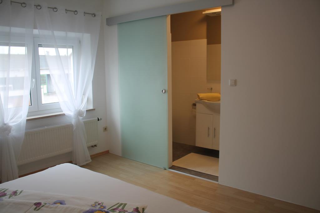 Appartements-Steinkirchner Straubing Phòng bức ảnh